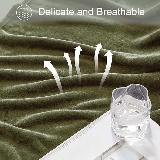 Exclusivo Mezcla Fleece Blanket Twin Size for Bed, Super Soft and Warm, All Season, Cozy, Plush, Lightweight, 60x80 Inches Olive Green