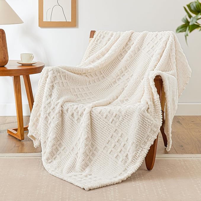 EXQ Home Fleece Throw Blanket for Couch or Bed - 3D Waffle Patchwork Pattern Jacquard Decorative Blankets - Cozy Soft Lightweight Fuzzy Flannel Blanket Suitable for All Seasons(50"×60",Beige)