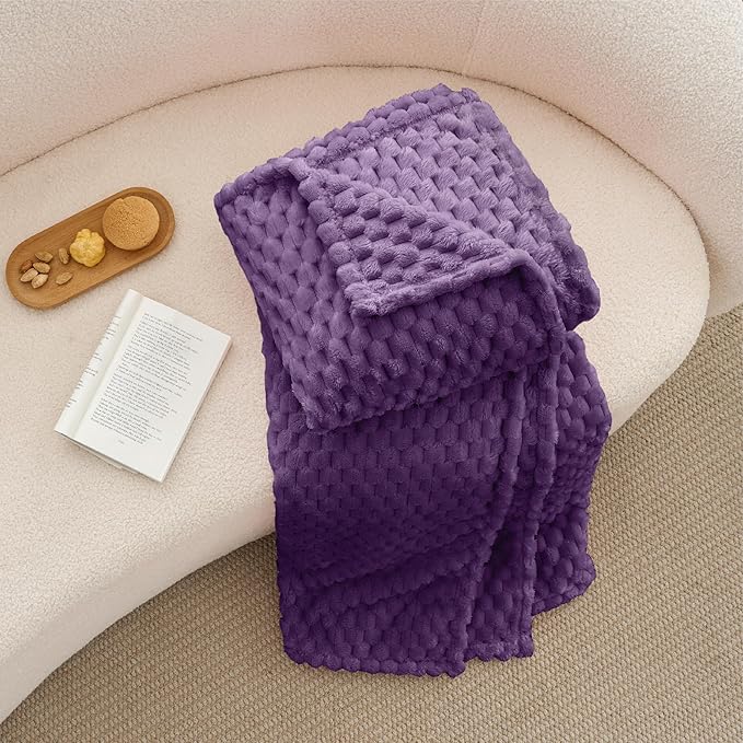 BEDELITE Fleece Blanket Twin Size for Bed Couch, 3D Jacquard Decorative Purple Throw, Soft and Cozy Warm Plush Fuzzy Blanket All Seasons Suitable, 60x80Inches