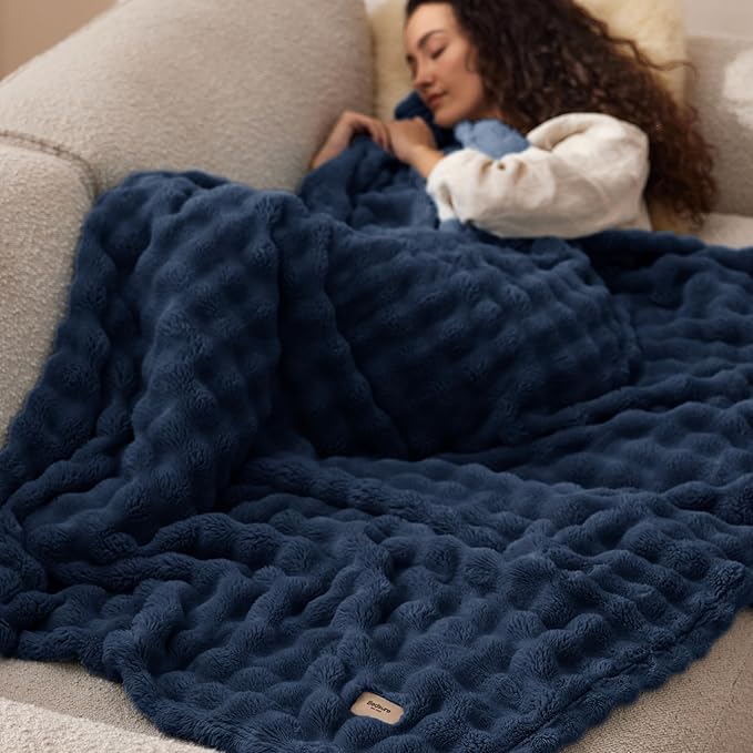 Bedsure 3D Fleece Bubble Blanket for Couch - GentleSoft Blue Twin Blanket for Sofa Bed Room Decor - Luxury Soft Cozy Gifts for Kids Girls, Lightweight, All Seasons, Navy Blue, 60"×80"