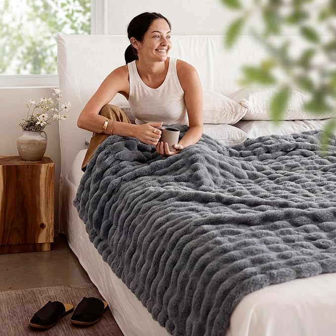 Bedsure 3D Fleece Bubble Blanket for Couch - GentleSoft Grey Throw Blanket for Sofa Bed Room Decor - Luxury Soft Cozy Gifts for Kids, Lightweight, All Seasons, Grey, 50"×60"