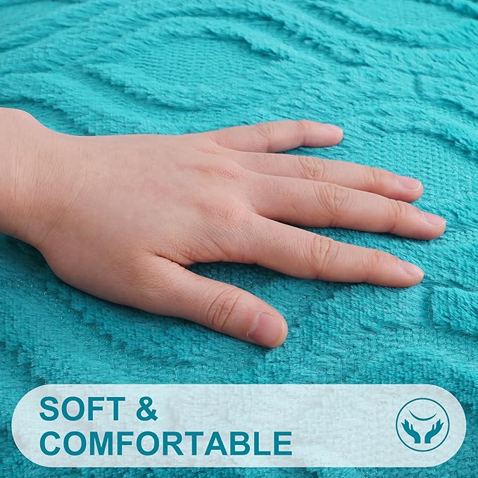 decorUhome Summer Throw Pillow Covers 20x20 Inch Set of 2, Soft Plush Faux Wool Turquoise Solid Couch Pillow Covers, Accent Farmhouse Neutral Square Pillow Cases for Sofa Bed Living Room
