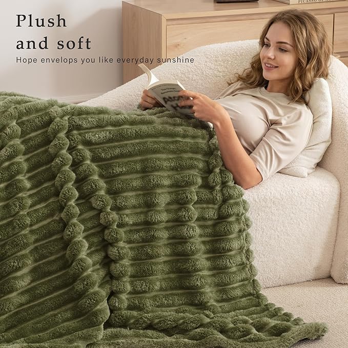Exclusivo Mezcla Fleece Throw Blanket for Couch, Super Soft Striped Jacquard Bed Blanket, Lightweight Fuzzy Cozy for All Seasons, 50x60 Inches, Olive Green