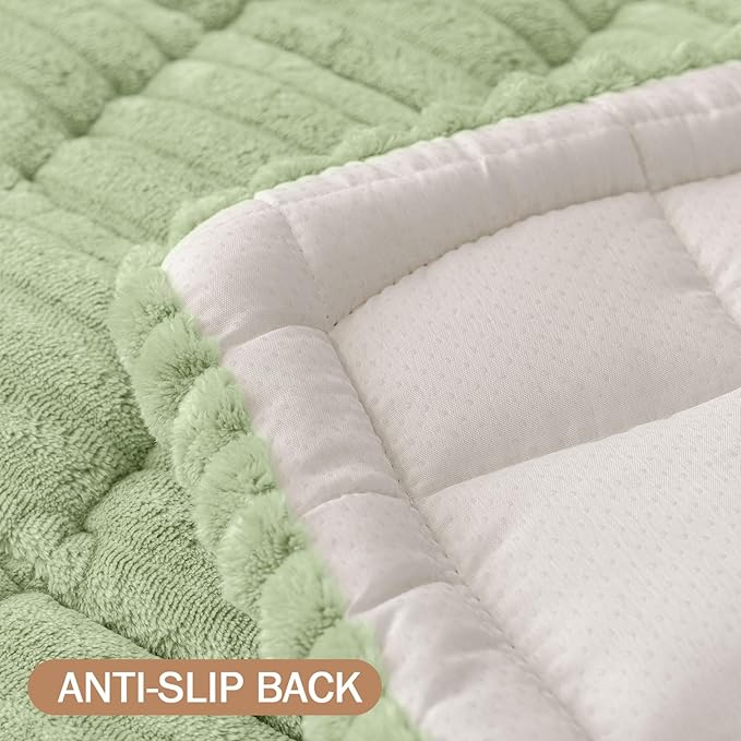Smiry Couch Cover for Dogs Washable, Non Slip Fuzzy Pet Couch Covers for 3 Cushion Sofa Pet Friendly, Thick Soft Sofa Slipcovers Cushion Protector (Green, 27.6" x 70.9")