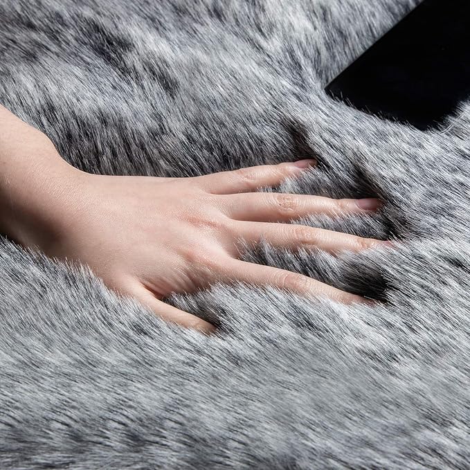 Ashler HOME DECO Soft Fox Faux Fur Chair Couch Cover Area Rug for Bedroom Floor Sofa Living Room Black White Rectangle 2 x 3 Feet