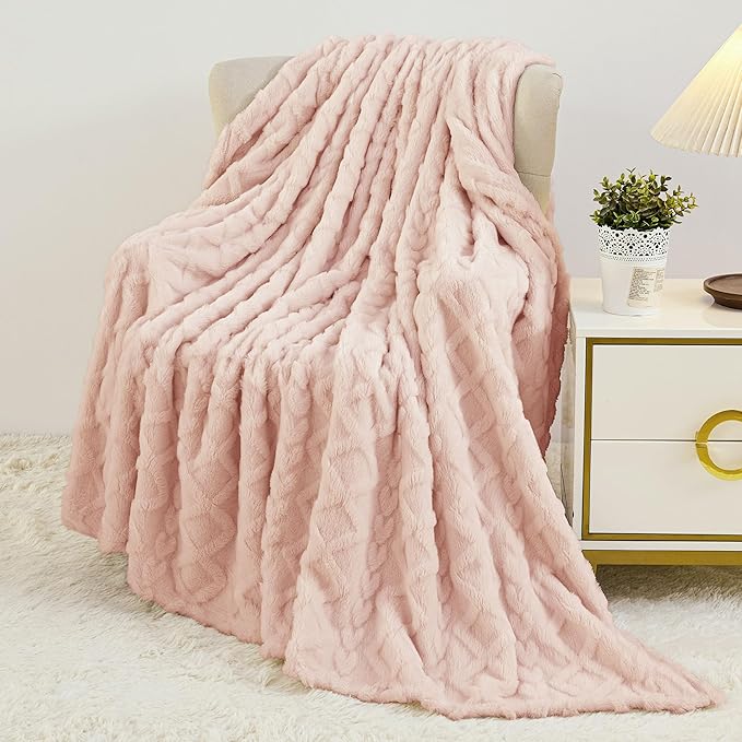 Aganear Blanket Queen Size - Fuzzy Cozy Sof Blanket for Couch, Sofa, Bed, Office, Decorative Present for All Seasons, Portable Throw Blankets for Couch, Sofa, Bed(90"x90", Pink)