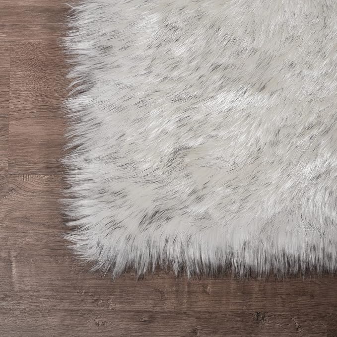 Latepis Area 5x7 Shag Rug White with Grey Tips Washable Fur Rugs Faux Sheepskin Fluffy Rug for Living Room Bedroom Plush Rugs Home Decor Rectangle