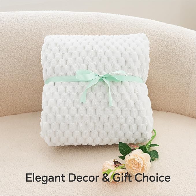 BEDELITE Fleece Blanket, Large Queen Size for Bed, 3D Jacquard Decorative White Fuzzy Blanket, Soft and Cozy Warm Plush FluffyThrow All Seasons Suitable, 90x90Inches