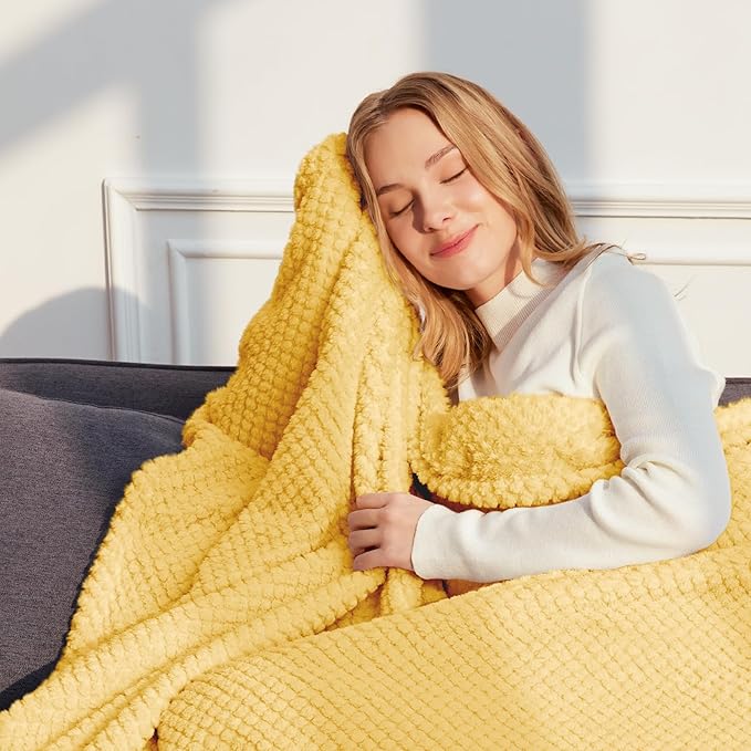 Whale Flotilla Twin Size Fuzzy Fleece Blanket for Bed, 60x80 Inch Fluffy Warm Soft Jacquard Blankets for All Season, Lightweight and Cozy, Yellow