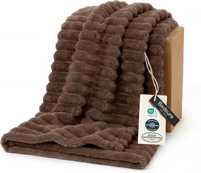 Bedsure GentleSoft Brown Twin XL Blanket for Bed - Cozy Soft Blankets for Women, Cute Small Fleece Throws for Girls, Birthday Gifts for Women Day Decor Gifts for Mom, 66x90 Inches