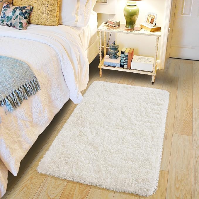 Pionblank Fluffy Small Rug for Bedroom 2x3 Feet, Shag Soft Area Rug, Modern Plush Carpet, Furry Cute Bedside Rug for Kids Girls Boys Room Nursery Decor, Cream White