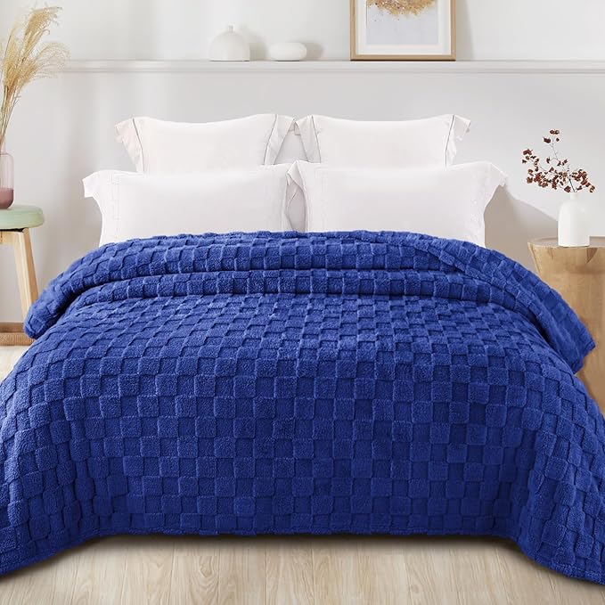 Exclusivo Mezcla Twin Size Flannel Fleece Blanket, Super Soft and Warm Lightweight Checkered Pattern Blankets for All Seasons, 60x80 Inches, Cobalt Blue