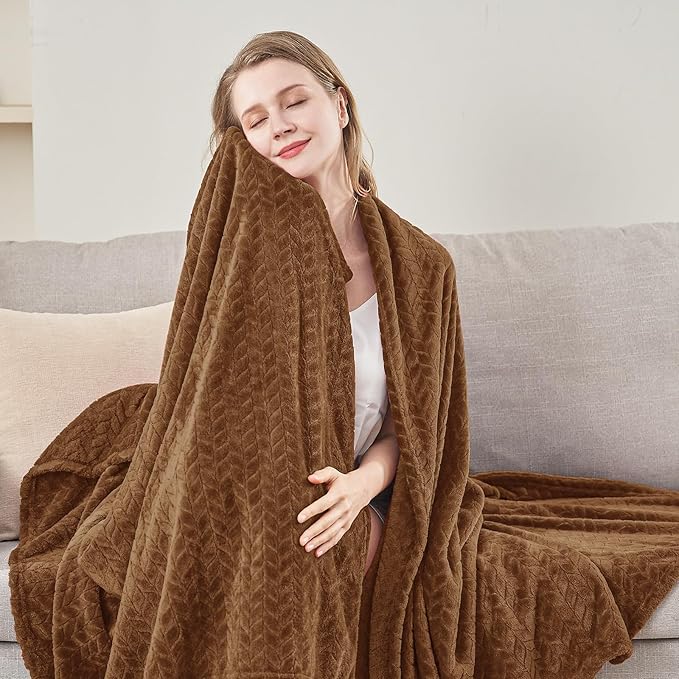 inhand Dark Brown Fleece Queen Blanket for Bed, Super Soft Flannel Cozy Blankets for Adults, Lightweight Leaves Pattern Fuzzy Blanket for Office,Warm Plush Blankets for All Season, 90x90 Inches