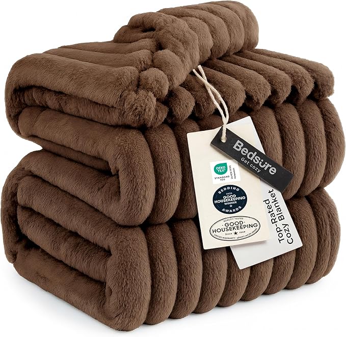 Bedsure GentleSoft Brown Full Blanket for Bed - Cozy Soft Blankets for Women, Cute Small Fleece Throws for Girls, Birthday Gifts for Women Decor Gifts for Mom, 84x90 Inches