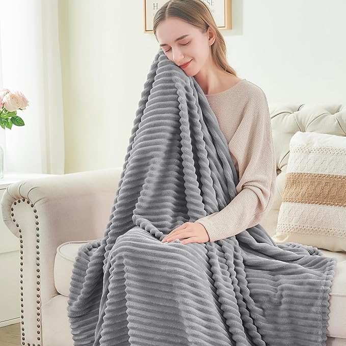 BEDELITE Fleece Blanket Queen Size – 3D Ribbed Jacquard Soft and Warm Decorative Fuzzy Blankets – Cozy, Fluffy, Plush Lightweight Throw Blankets for Couch, Bed, Sofa(Grey, 90x90 inches)