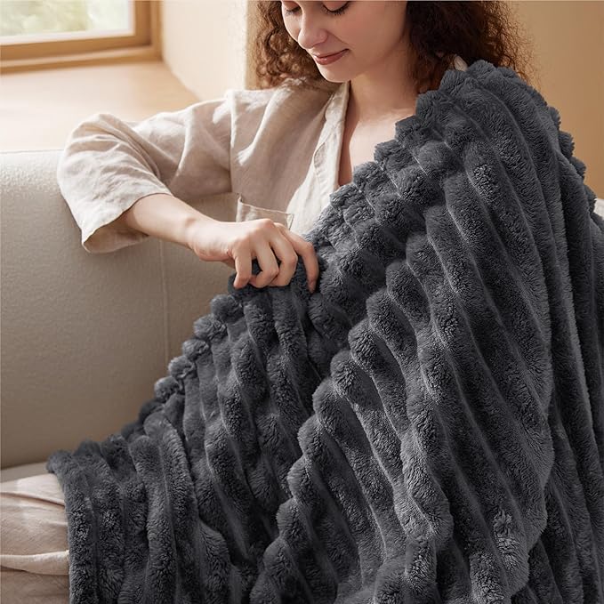 Bedsure Grey Fleece Throw Blanket for Couch - Super Soft Cozy Blankets for Women, Cute Small Throws for Girls, 50x60 Inches