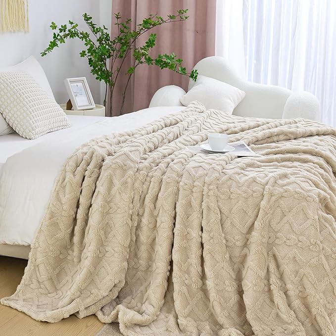 Aganear Twin Blanket - 3D Stylish Design, Lightweight Blanket Super Soft, Fluffy, Warm, Decorative Present for All Seasons, Portable Throw Blankets for Couch, Sofa, Bed, Car(60"×80", Khaki)