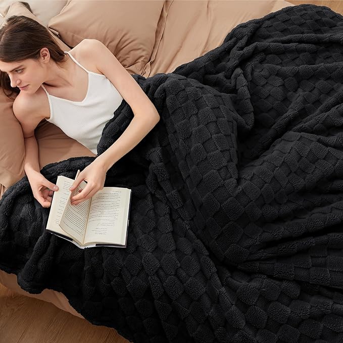 Bedsure GentleSoft King Size Blanket for Bed - Super Soft Cozy Blankets for Kids Girls, Large Fuzzy Fleece Throw for Bedroom Decor, Black,108x90 Inches