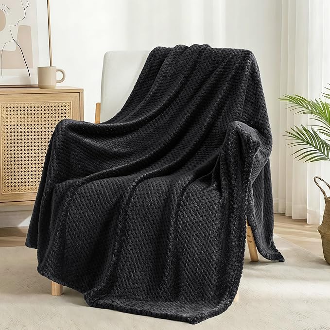 Exclusivo Mezcla Fleece Bed Blanket Twin Size, Super Soft and Warm Blankets for Couch, Sofa and Bed Waffle Textured, Cozy, Fuzzy and Lightweight (Black, 60x80 inches)