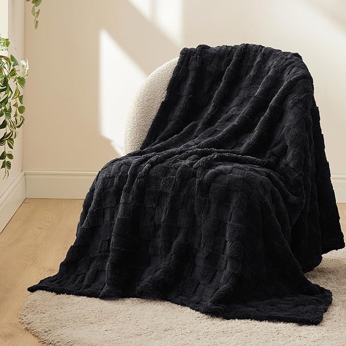 Bedsure GentleSoft Black Throw Blanket for Couch - Super Soft Cozy Blankets Gifts for Kids Girls, Cute Small Fleece Throws for Bedroom Home Decor, 50x70 Inches