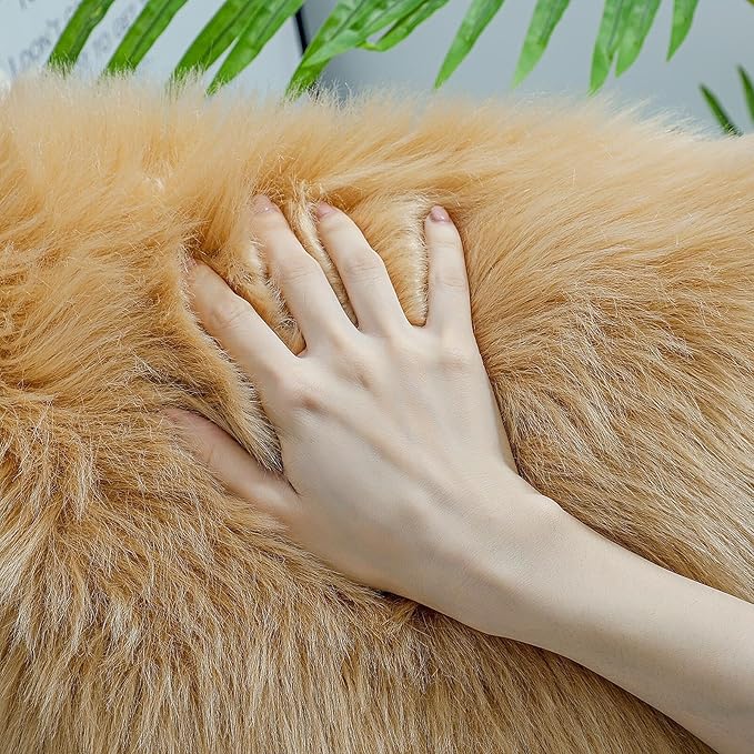 linmopm Faux Fur Rug Sheepskin Shag Fluffy Fuzzy Beige 5x7 ft Rugs for Bedroom Bedside Bed Floor Living Room Plush Rectangle High-Density Cushion Carpet Super Sofa Cover