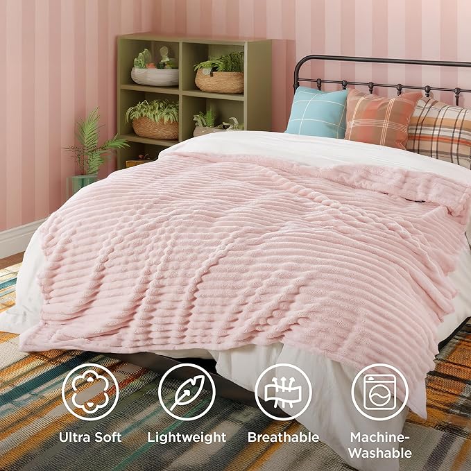Bedsure GentleSoft Crystal Pink Full Blanket for Bed - Cozy Soft Blankets for Women, Cute Large Throws for Girls, 84x90 Inches