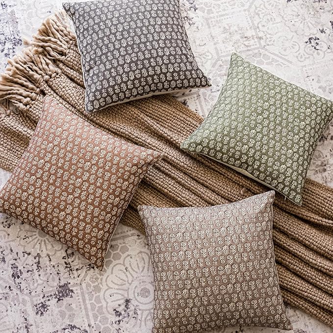 Foindtower Set of 2 Decorative Vintage Floral Print Throw Pillow Covers Neutral Farmhouse Cushion Covers Boho Home Decor for Sofa Couch Chair Bedroom Living Room,22×22 Inch,Light Orange Brown