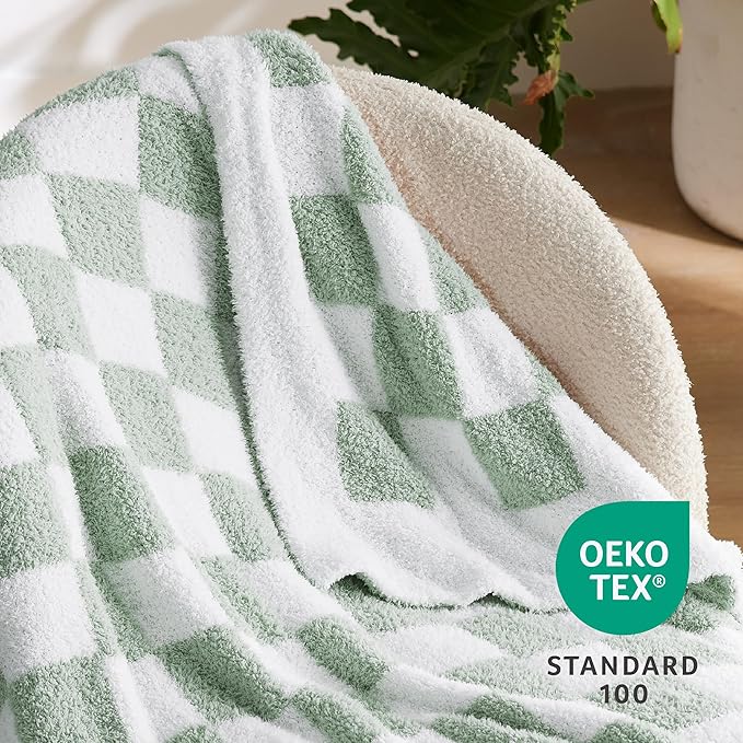 Bedsure GentleSoft Checkered Twin Blanket for Couch - Super Soft Cozy & Warm Knit Throw Blanket, Breathable, Lightweight & Fluffy Plaid Blanket for Bed, Sofa, Gifts for Women Men, Green, 60x80 Inches