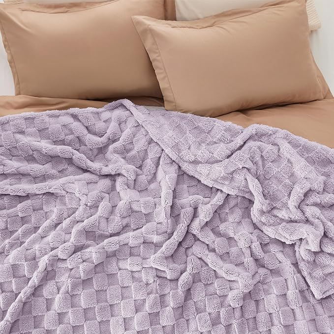 Bedsure GentleSoft Blankets Queen Size for Bed - Super Soft Cozy Blanket for Kids Girls, Large Fuzzy Fleece Throw for Bedroom Decor, Lavender Fog, 90x90 Inches