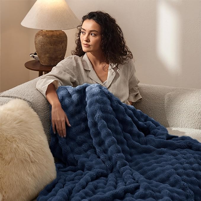 Bedsure 3D Fleece Bubble Blanket for Couch - GentleSoft Blue Throw Blanket for Sofa Bed Room Decor - Luxury Soft Cozy Gifts for Kids Girls, Lightweight, All Seasons, Navy Blue, 50"×60"