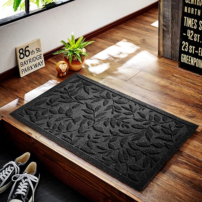 Black Leaves Outdoor Indoor Entrance Doormats, Absorbent Durable Heavy Duty Welcome Front Door Mat,Thick Natural Rubber Back,Easy Clean Entryway Mat 17x30 Inch, Low Profile