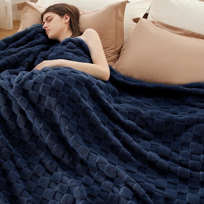 Bedsure GentleSoft King Size Blanket for Bed - Super Soft Cozy Blankets for Kids Girls, Large Fuzzy Fleece Throw for Bedroom Decor, Navy,108x90 Inches