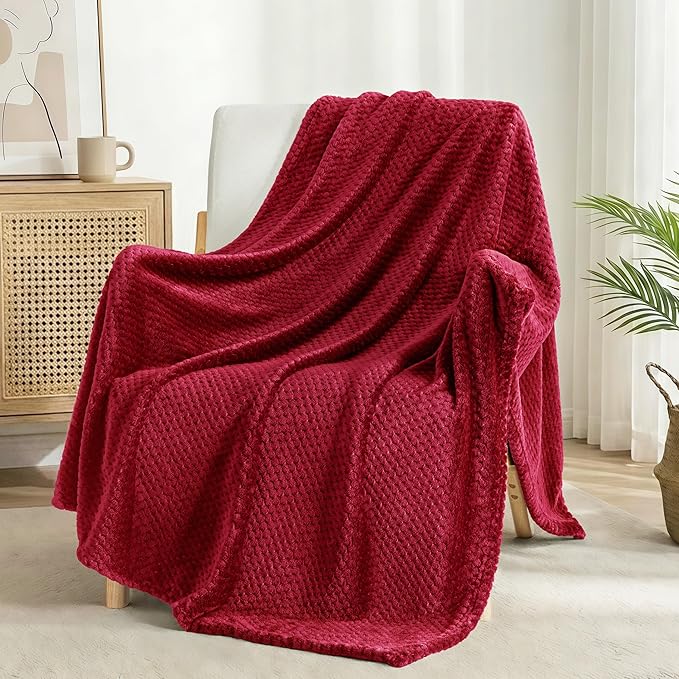 Exclusivo Mezcla Fleece Bed Blanket Queen Size, Super Soft and Warm Blankets for Couch, Sofa and Bed Waffle Textured, Cozy, Fuzzy and Lightweight (Deep Red, 90x90 Inches)