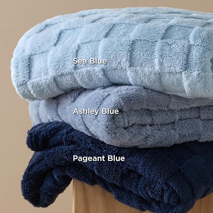 Bedsure GentleSoft Blankets Queen Size for Bed - Super Soft Cozy Blanket for Kids Girls, Large Fuzzy Fleece Throw for Bedroom Decor, Navy, 90x90 Inches