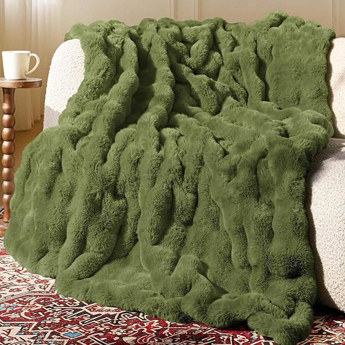 Ultra Soft Cozy Faux Fur Throw Blanket, Fuzzy Plush Thick Bubble Blanket, Oversize Luxury Fluffy Blanket for Couch, Sofa, Bedroom, and Living Room,50x60 Inches,Green