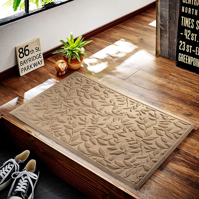 Beige Leaves Outdoor Indoor Entrance Doormats, Absorbent Durable Heavy Duty Welcome Front Door Mat,Thick Natural Rubber Back,Easy Clean Entryway Mat 23x35 Inch, Low Profile