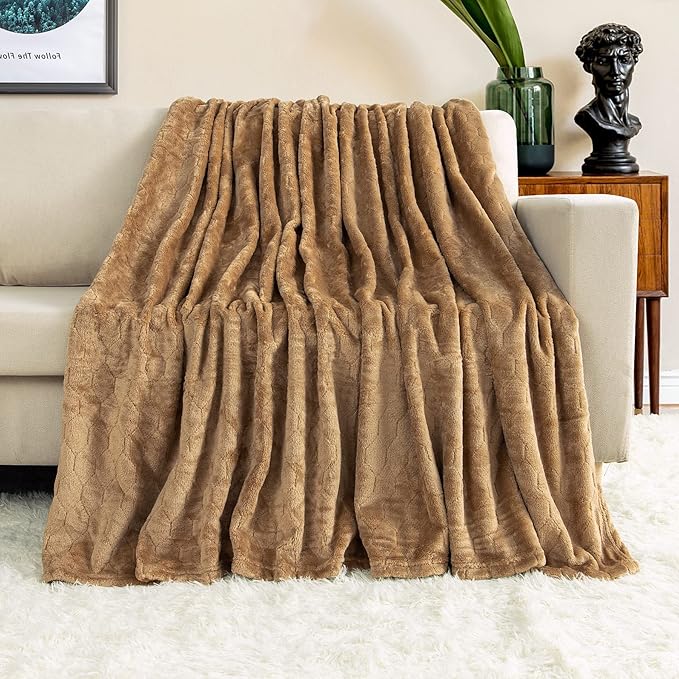 TOONOW Fleece Blanket Textured Fuzzy Plush Throw Blanket Twin Size 60" x 80", Super Soft Fluffy Bed Blanket Geometric Pattern Comfy Microfiber Flannel Blankets for Couch, Bed, Sofa, Camel