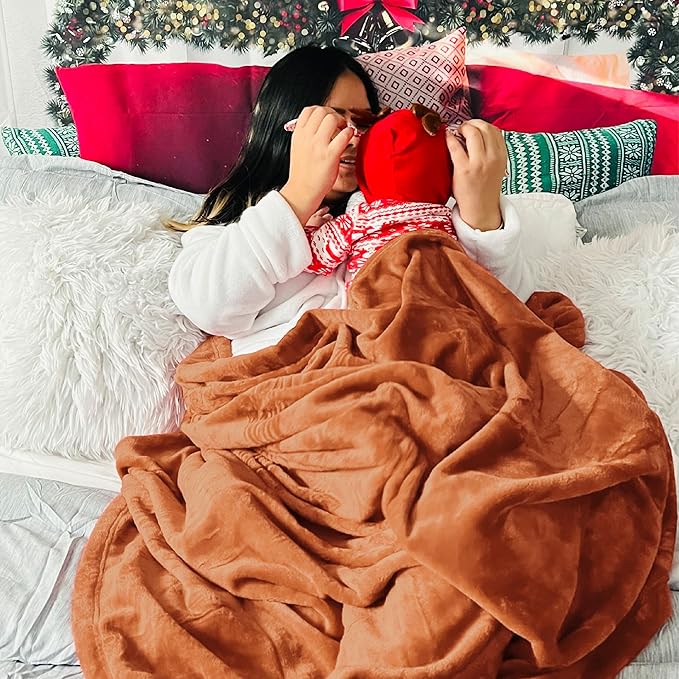 Bedsure GentleSoft Fleece Blankets Queen Size - 280GSM Soft Lightweight Plush Cozy Blanket for Bed, Sofa, Couch, Travel, Camping