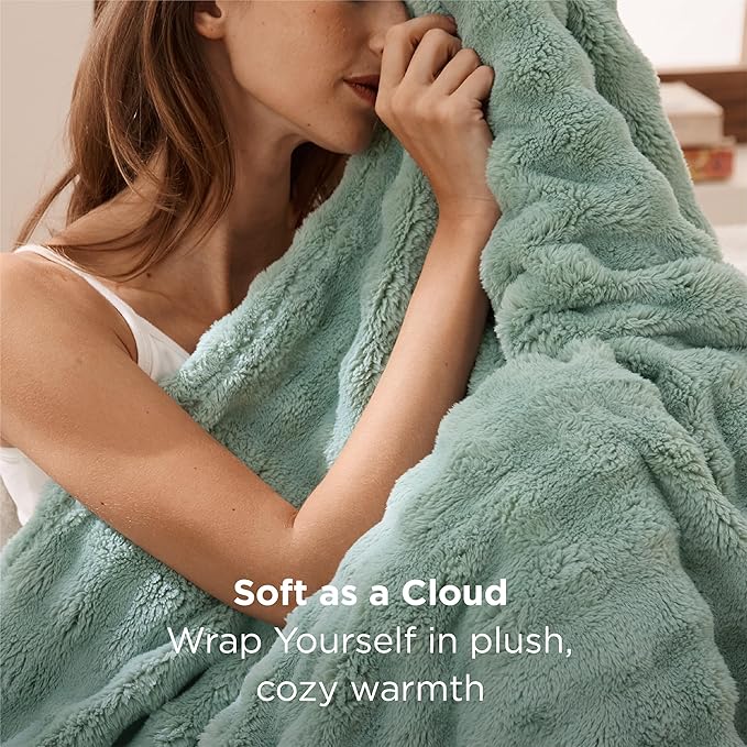 Bedsure 3D Fleece Bubble Blanket for Couch - GentleSoft Green Spring Throw Blanket for Sofa Bed Home Decor - Luxury Soft Cozy Gifts for Kids, Lightweight, All Seasons, Sage Green,50"×60"