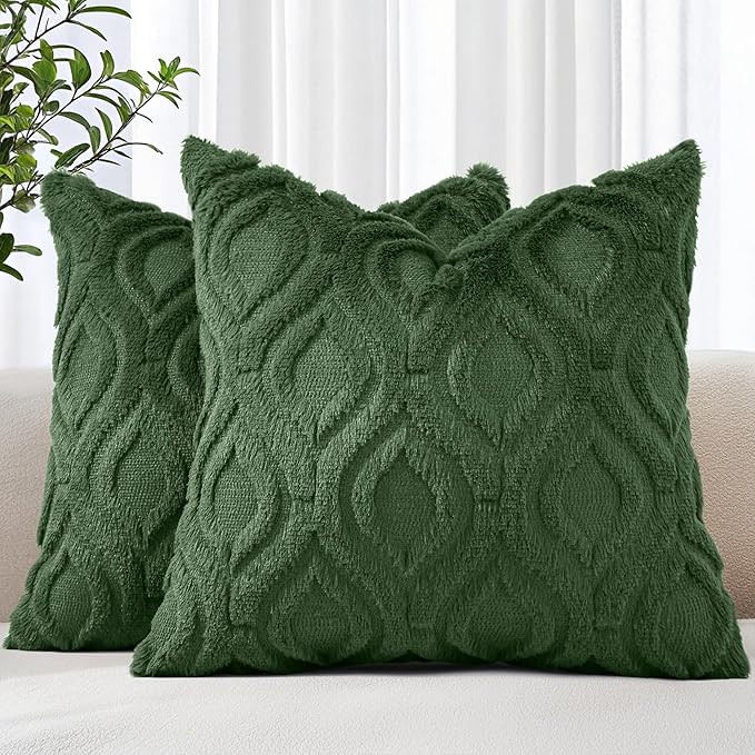 decorUhome Throw Pillow Covers 18x18 Inch Set of 2, Soft Plush Faux Wool Forest Elf Solid Couch Pillow Covers, Accent Farmhouse Neutral Square Pillow Cases for Sofa Bed Living Room
