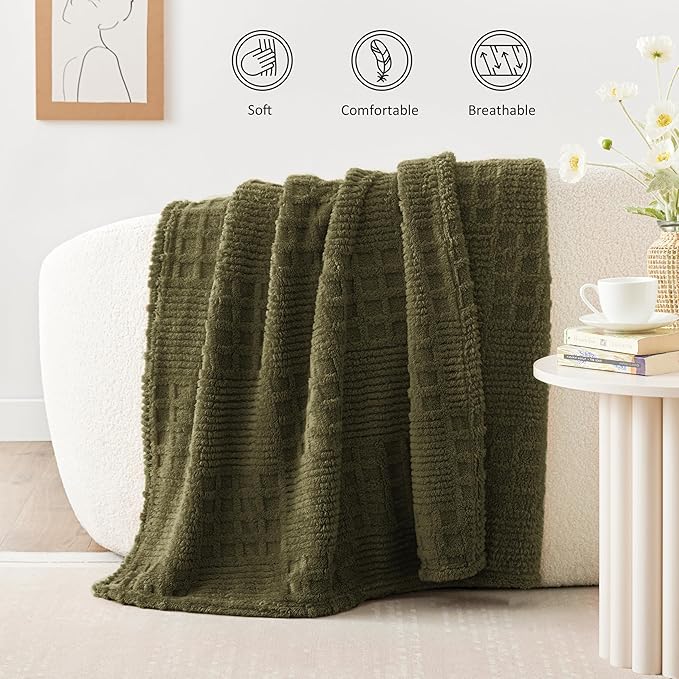 EXQ Home Fleece Throw Blanket for Couch or Bed - 3D Waffle Patchwork Pattern Jacquard Decorative Blankets - Cozy Soft Lightweight Fuzzy Flannel Blanket Suitable for All Seasons(50"×60", Moss Green)